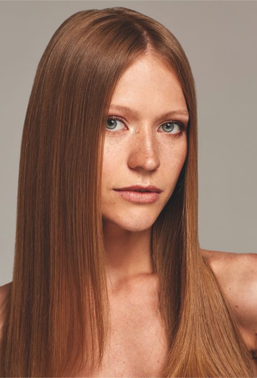 Revivre es la tricología italiana de laboratorio que está revolucionando los salones. Protocolos técnicos, claros y fáciles de aplicar, sin necesidad de equipamiento especial.